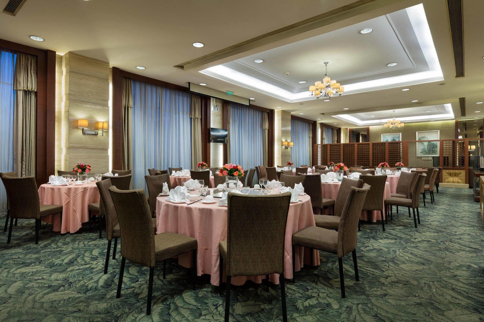 Ramada Beijing North Hotel Changping Exterior photo